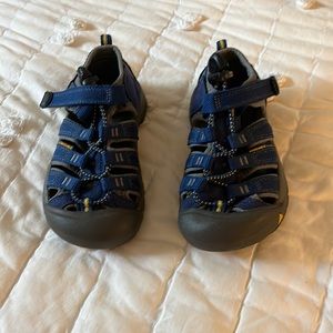 Keens Toddler Water Shoes